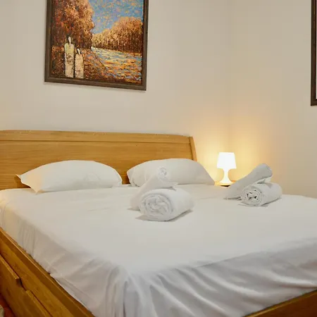 Hostdomus - Florence شقة تْشيسانا تورَنيسي